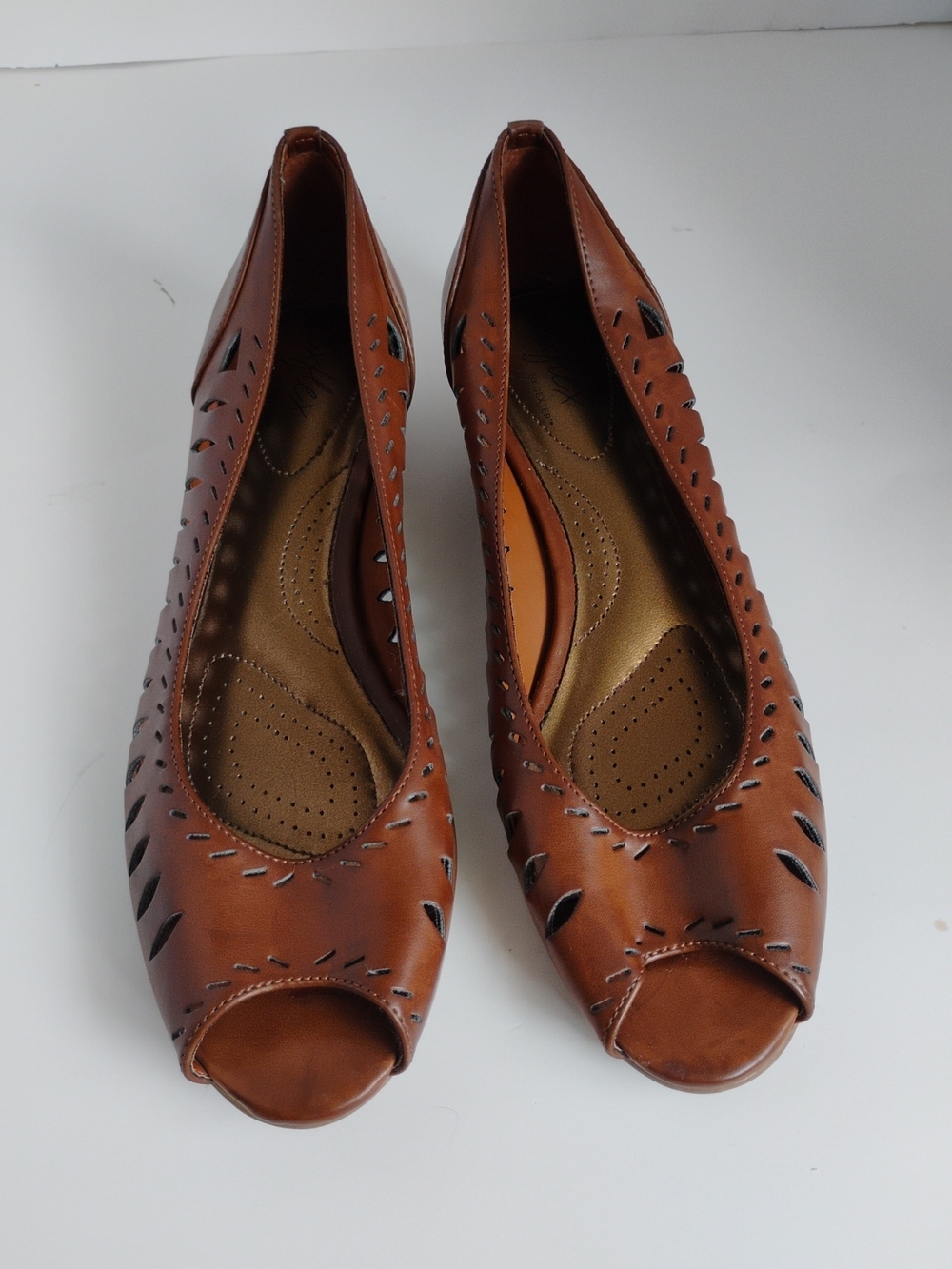 DexFlex Comfort by Dexter Tan Cutout Peep Toe Wedge Shoes – Size 10, Vintage 80s